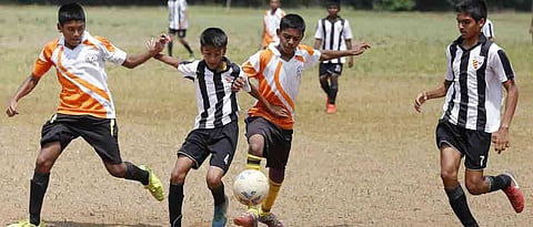 Hosts Loyola thrash SSPMS Day