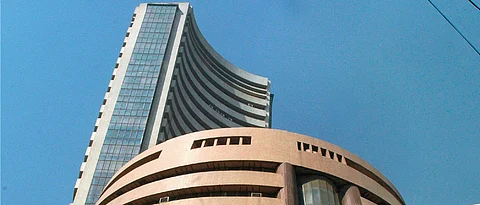 Sensex up 500, Reliance Industries Ltd hits fresh high