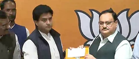 Resurrecting dad Madhavrao, Jyotiraditya blasts Cong joins BJP