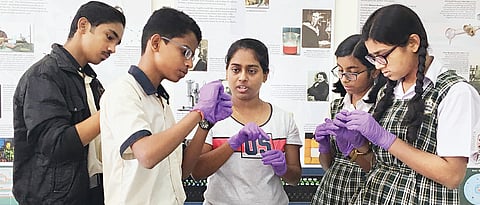 IISER-Pune researchers provide insights into bacterial DNA isolation to students