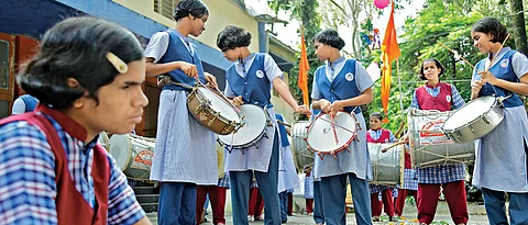 Nadbramha Dhol Tasha Pathak’s noble gesture for visually impaired