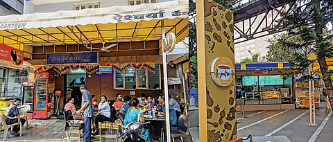 Dining at hospital cafes