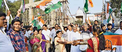 Cong Bhavan erupts in celebration