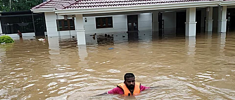 8 killed, over 3,000 evacuated as rains batter Kerala