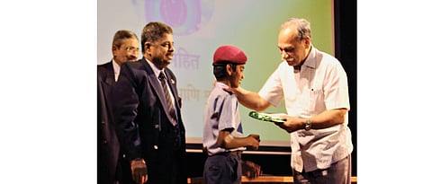 Stories of war heroes thrill all at competition