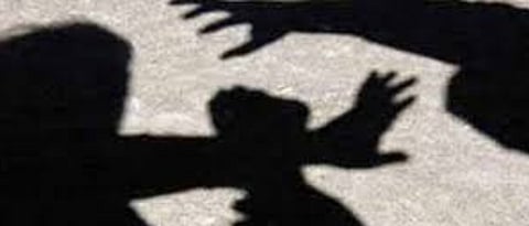 2 assaulted for not being allowed to play cricket