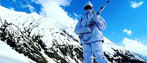 Four Indian soldiers, two civilians killed in Siachen avalanche