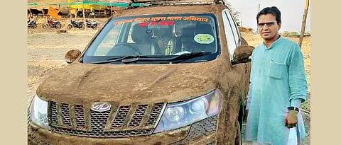‘Apply cow dung on car, to keep heat far away’