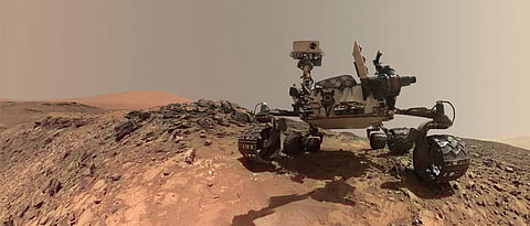 NASA's Curiosity rover captures images of Martian dust storm
