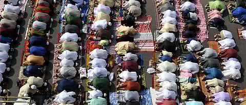 Kovind, Modi, Rahul greet nation on Eid