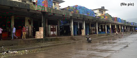 As markets recover, traders continue strike in few APMCs