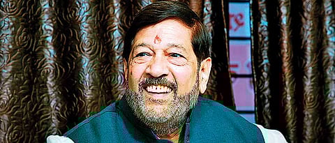Pune: MP Girish Bapat says 'Shekhar Gaikwad's transfer is politically motivated, government made him a scapegoat'
