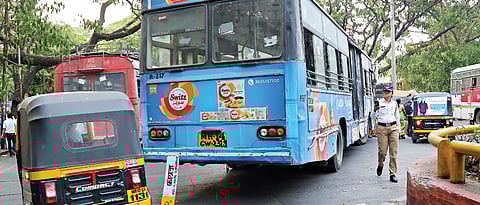 PMPML spends Rs 25,000 per month per bus on maintenance