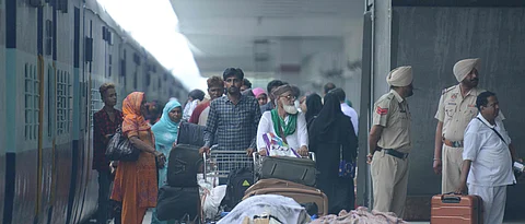 Samjhauta Express arrives in Delhi with 117 passengers on board