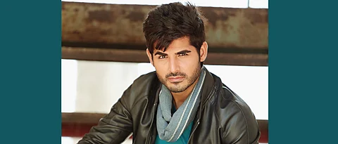 Omkar Kapoor makes his debut in web series!