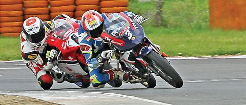 Jagan Kumar, Ravikumar score crucial wins