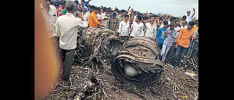 Sukhoi-30MKI fighter crashes near Nashik, crew ejects safely