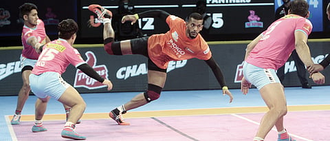 Super Siddharth gives U Mumba win