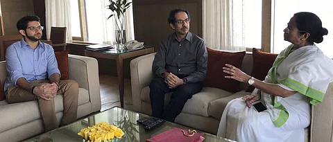 Uddhav Thackeray calls on Mamata Banerjee, says both share same views on GST