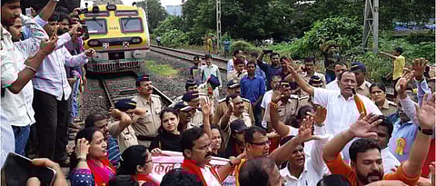 Mumbai bandh over Maratha quota begins; buses attacked