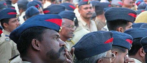Coronavirus Mumbai: Cops aged above 55 asked to go on leave