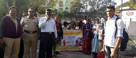 PMC and SWaCH conduct garbage collection drive at Gosavi Vasti