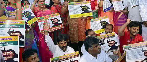 'Tipu Jayanthi' celebrations in K'taka amid BJP protests; CM, DyCM skip event