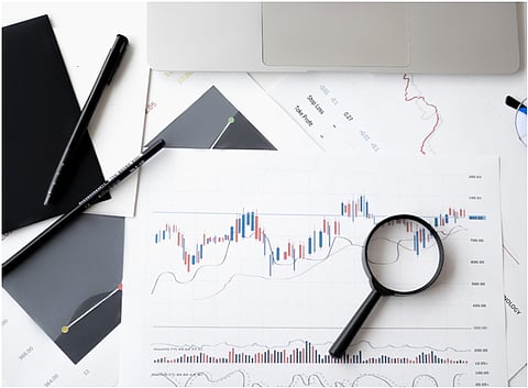 Navigating the Stock Market: The Best Educational Firms to Follow