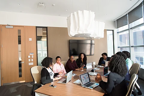 Breaking The Glass Ceiling: Should Female Entrepreneurs Turn to Digital Businesses?