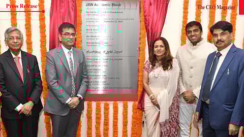 Mr.R Venkataramani, AGI; Mr.DY Chandrachud, CJI; Mrs.Sangita Jindal, Chairperson, JSW Foundation; Mr.Parth Jindal, MD, JSW Cement; Mr.MK Mishra, Chairman, BCI at the NLSIU.