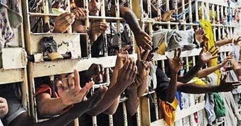 Overcrowding in prisons, Supreme Court seeks reply from Centre