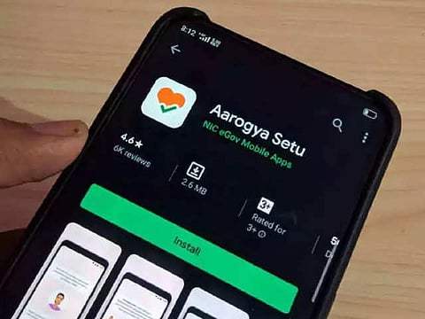 Arogya Setu app made mandatory for all employees, both private & public; selling of liquor allowed with the rider that “2 gaz ki doori” is maintained at the shop
