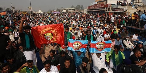 Farmers from Tamil Nadu support farmers at SInghu borders. Source: The New Indian Express