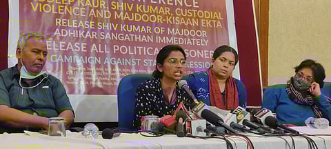 Nodeep Kaur speaking at the press conference. Image Courtesy: The Wire