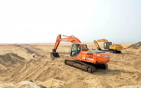 MP: 6 Journalists Reporting on Illegal Sand Mining Booked by Khargone Police on Complaint of Mining Officer