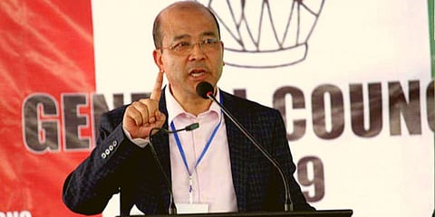 Did Meghalaya Assembly Speaker ignore the ratio of the Supreme Court's Constitution bench while recognising the merger of 12 rebel Congress MLAs with TMC?