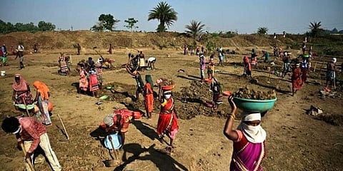 Rajasthan Announces Urban Employment Guarantee 2022-23 – Is Centre Listening?