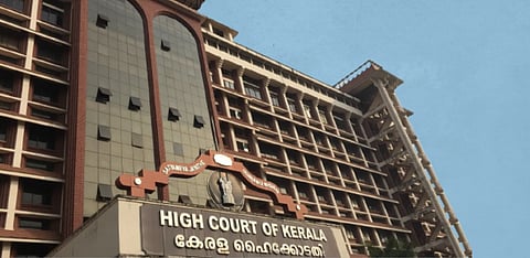 Shadow of bribery over Kerala High Court