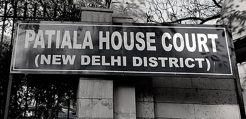 Out of step? Holi event organised by Patiala House Bar; dancers gyrate, advocates fume