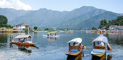Unregulated tourist influx: Kashmir dreads the final straw that will break the Himalayas’ back