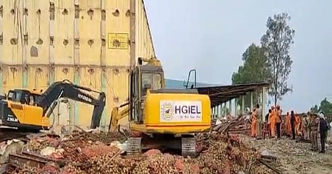 उत्तर प्रदेश: सम्भल में कोल्ड स्टोरेज की छत ढहने से 14 मजदूरों की दबने से मौत, कुल 37 लोग हुए घायल