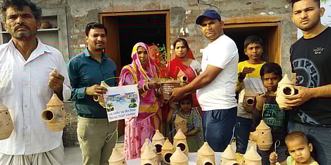 गौरैया संरक्षण के लिए किए जा रहे सराहनीय प्रयास