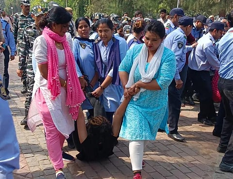 BBC डॉक्यूमेंट्री को लेकर DU के 8 छात्रों को सजा, छात्रों ने कहा 'संघर्ष रहेगा जारी'