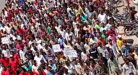 राजस्थान: हैवानियत की शिकार बनी नाबालिग के परिजनों को न्याय दिलाने सड़कों पर उतरा आदिवासी समाज