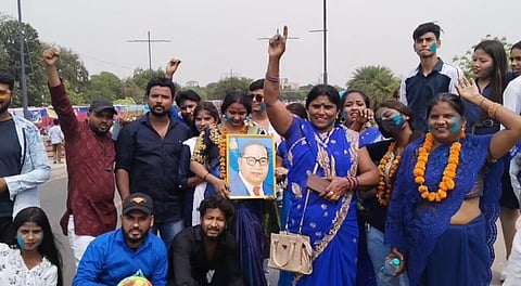 आंबेडकर जयंती: बाबा साहब के सराहनीय कार्यों को किया याद, आदर-सम्मान और पुष्पांजलि अर्पित की