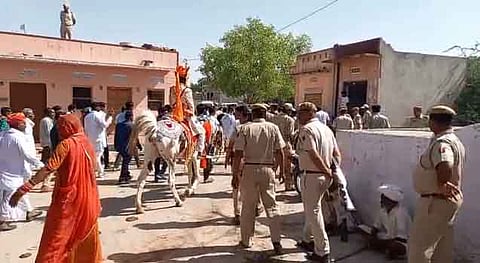 राजस्थान: पुलिस के पहरे में दलित दूल्हे की घोड़ी पर निकली बारात!