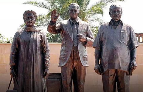 बीएसपी ऑफिस से हटी बाबा साहेब और मायावती की मूर्तियां