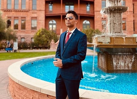 एरिज़ोना स्टेट यूनिवर्सिटी में पीएचडी कर रहे अमोघ अब प्रतिष्ठित अमेरिकी राष्ट्रीय प्रयोगशाला प्रणाली का हिस्सा बनने वाले हैं।