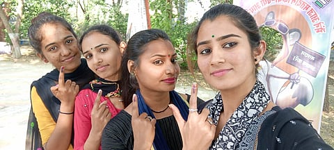 मतदान को लेकर वोटर्स खासकर युवाओं में ख़ासा उत्साह देखा गया.