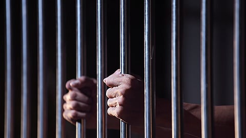 न्यूज ब्रीफ: महिला ने जेल में बंद पति के साथ रहने की अनुमति मांगी!